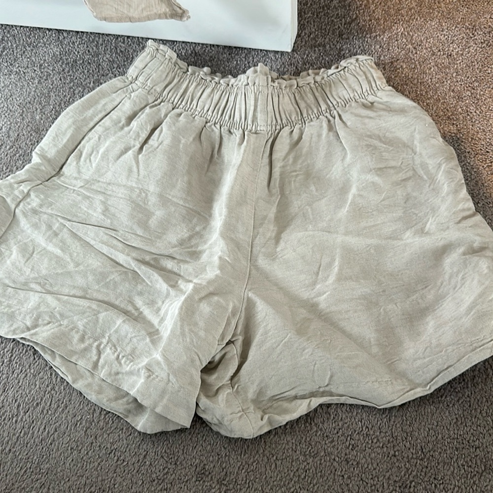 H&M linen short/shirt set